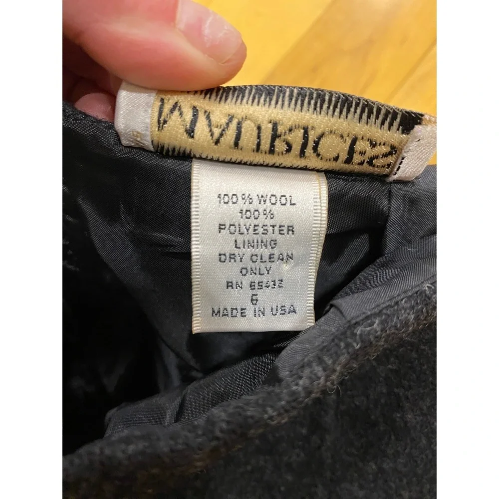 MAURICES Women's Gray Wool Mini Skirt‎ Size 6